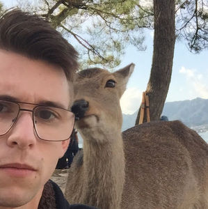 Meet your Posher, Dennis